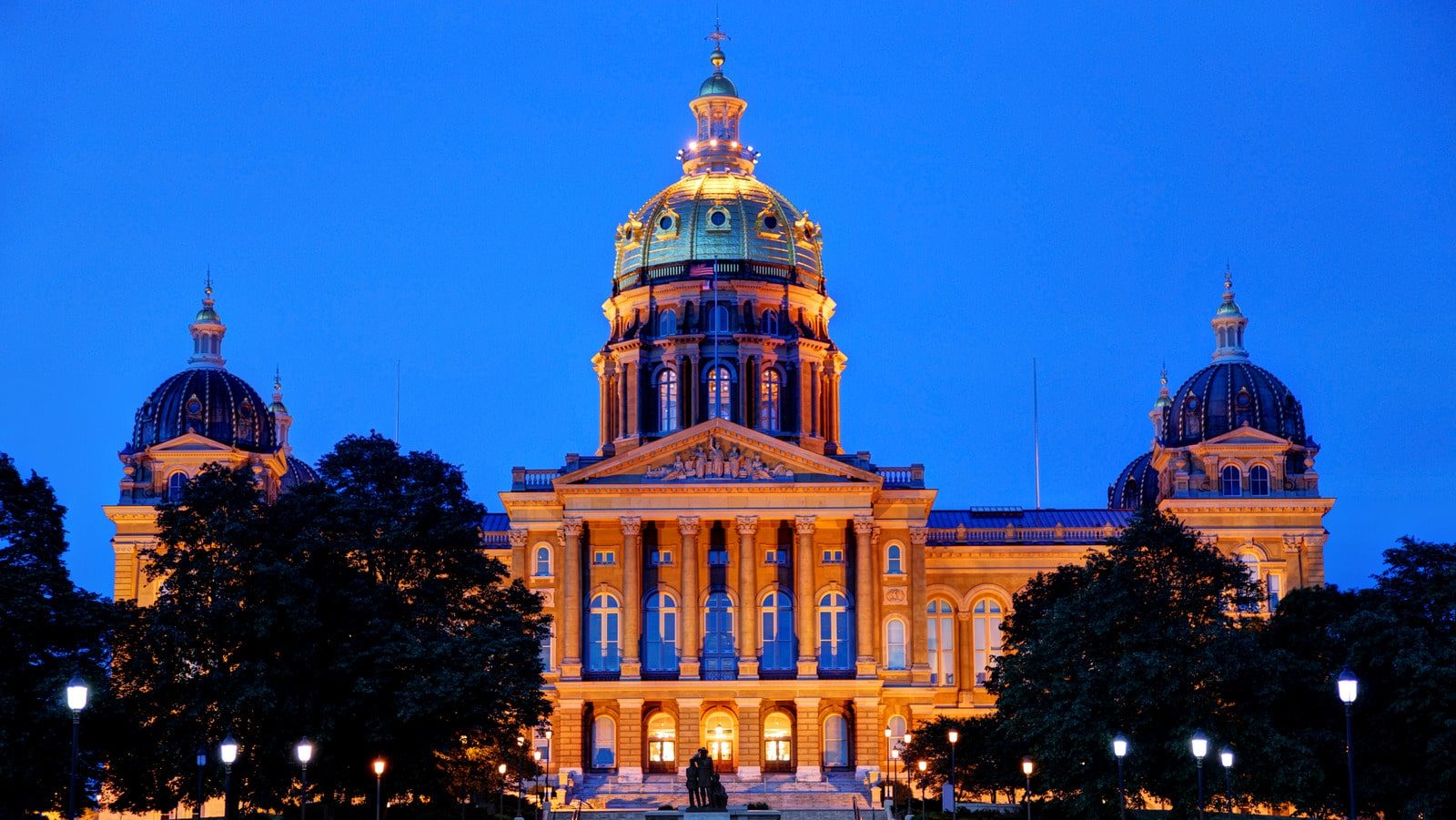 Iowa, IA